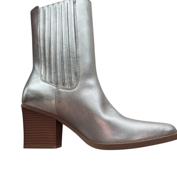 FOREVER 21 Y2K Statement Boots Metallic Silver Sz 7 NWT - Picture 10 of 14